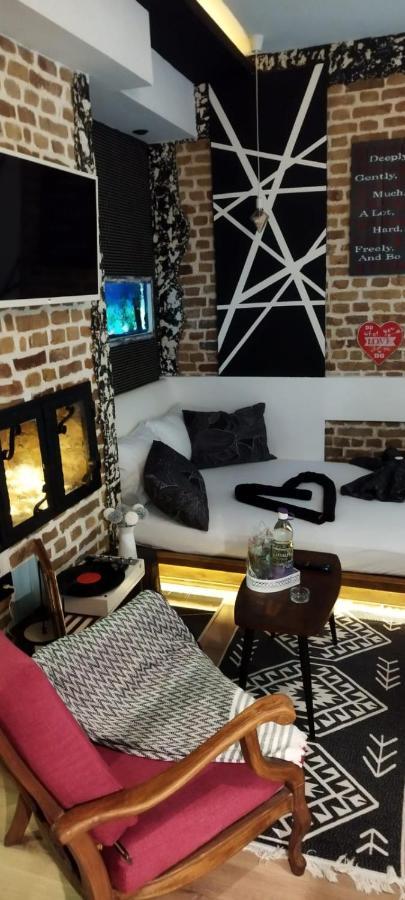 Studio Apartman Black & White Centar Sarajevo Free Parking Exteriér fotografie